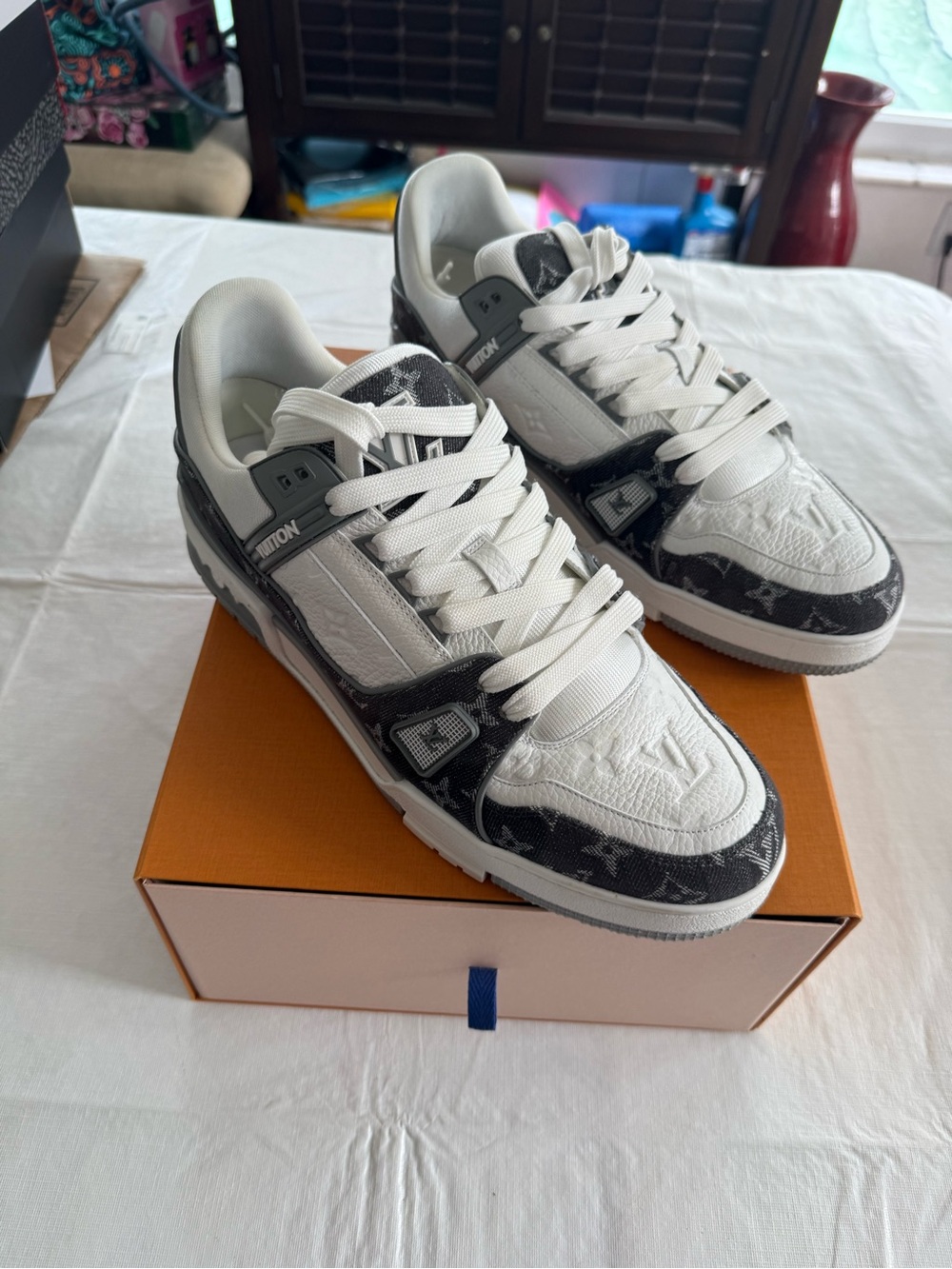Louis Vuitton White Leather & Grey Denim Monogram Low-Top Trainers/Sneakers